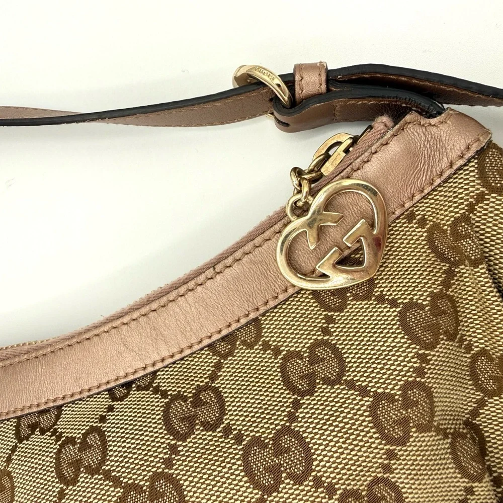 Gucci Tan and Brown Monogram Heart Charm Pochette - Picture 7 of 12